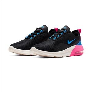 Nike AirMax Motion 2